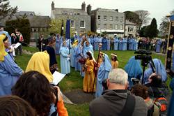 The lady of flowers present the gift of Spring<