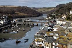 Low tide in Looe River