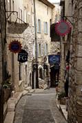 St Paul de Vence - Rue Grande